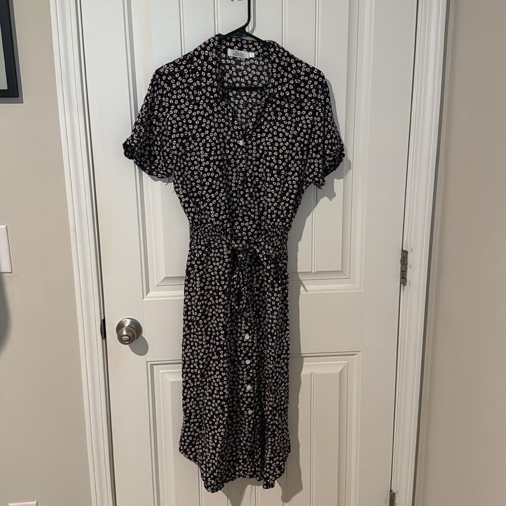 Floral Button Up Dress - NWOT - Picture 3 of 4